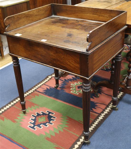 A George IV mahogany washstand W.68cm